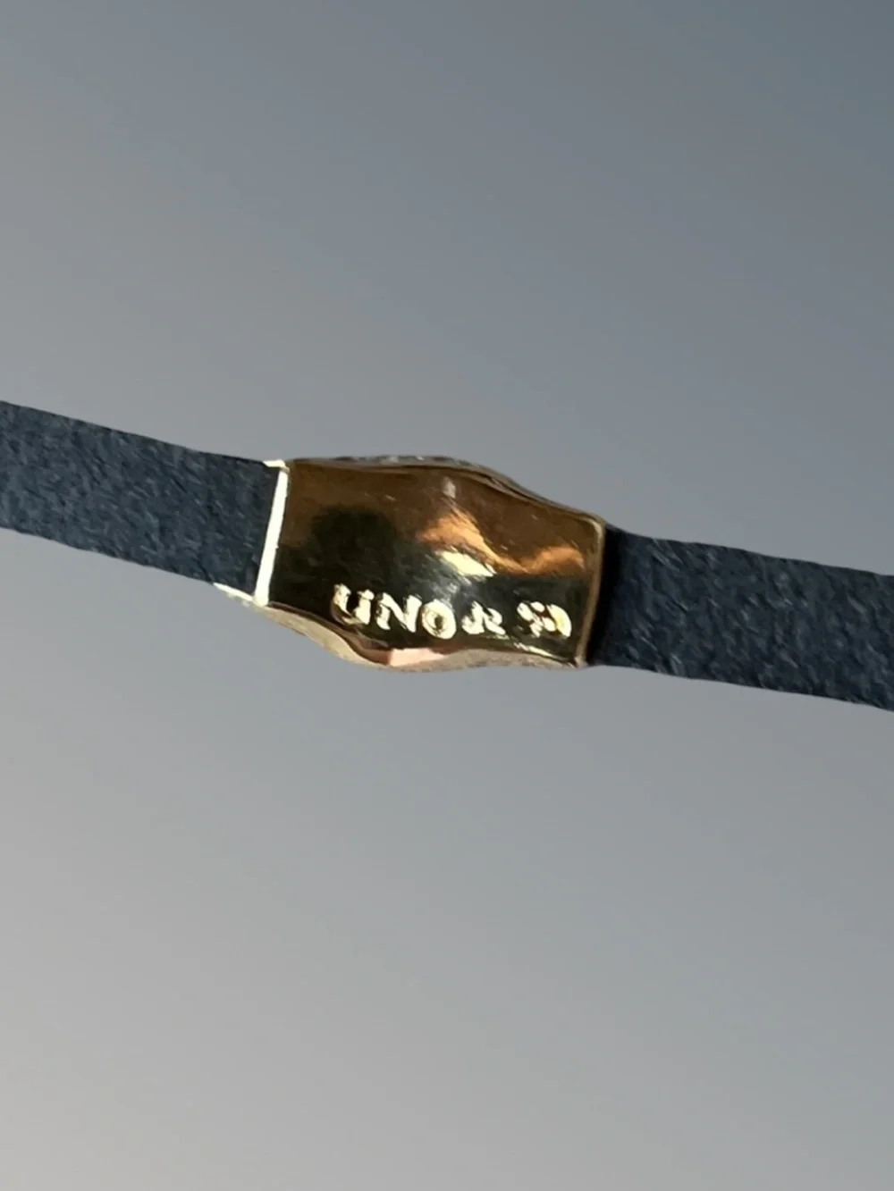UNOde50 Black Leather Double-Wrap Bracelet with Gold Tone Duck Head & Hardware - Picture 4 of 8